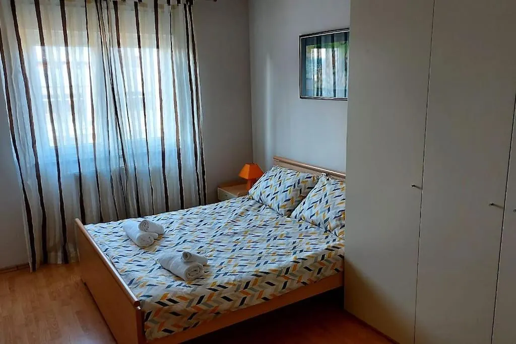 Apartment Apartman Ana Pula - Calm, Free Parking, Close To Center